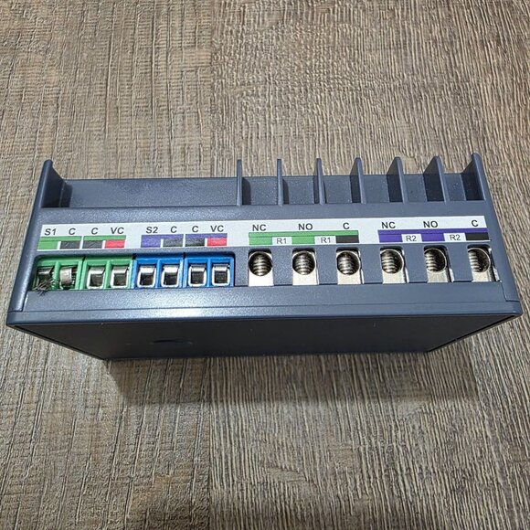 Zooz ZEN17 Universal Relay 700 Series Z-Wave Plus S2 Smart Home Controller (Open - Picture 4 of 13